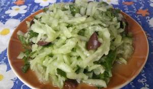 Rendelenmiş Salatalık Salata